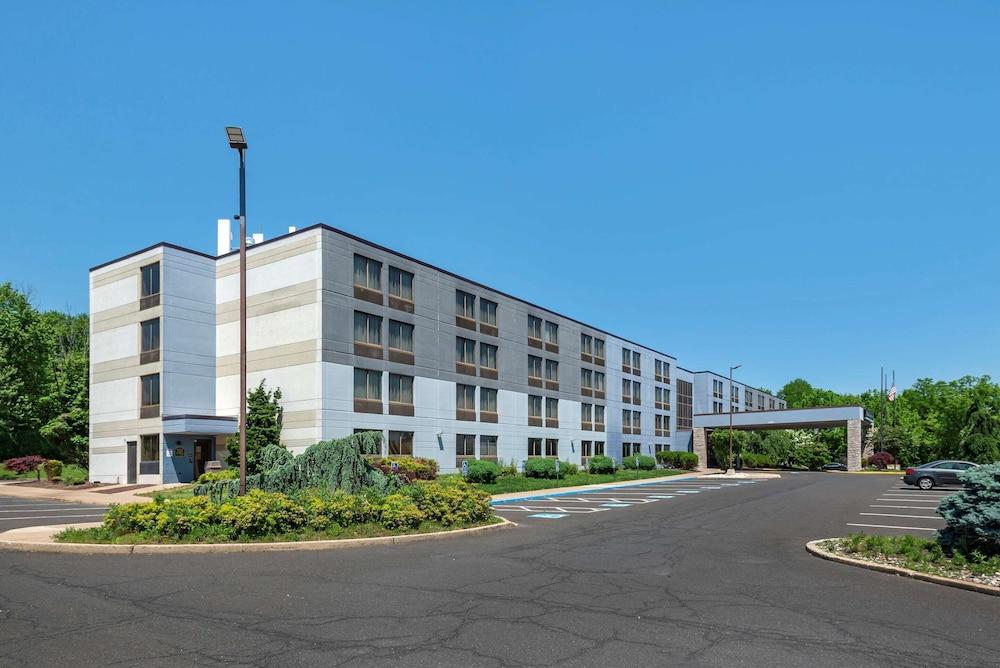Days Inn By Wyndham Horsham Philadelphia Exterior foto